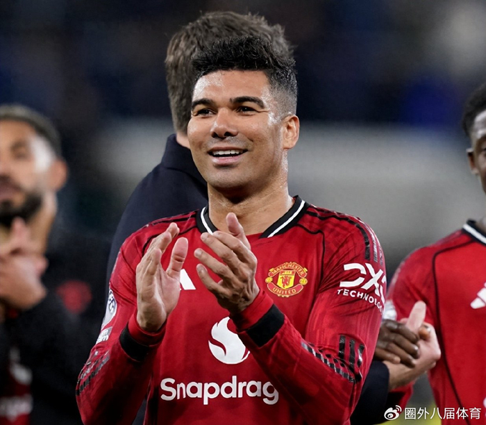 开云移动端-周薪37.5万镑！曝尤文图斯将免签卡塞米罗，截胡米兰，卡里克无奈|曼联|巴西|AC米兰|夏窗|ac米兰_新浪体育_新浪新闻